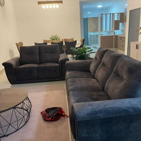 Homestay Idamanku Shah Alam Esterno foto