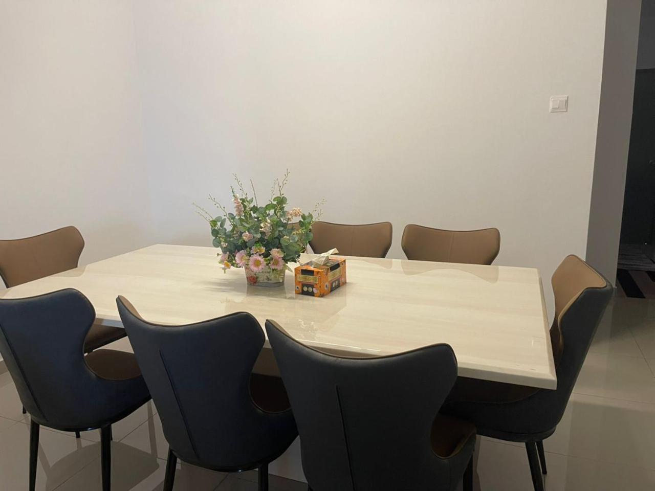Homestay Idamanku Shah Alam Esterno foto
