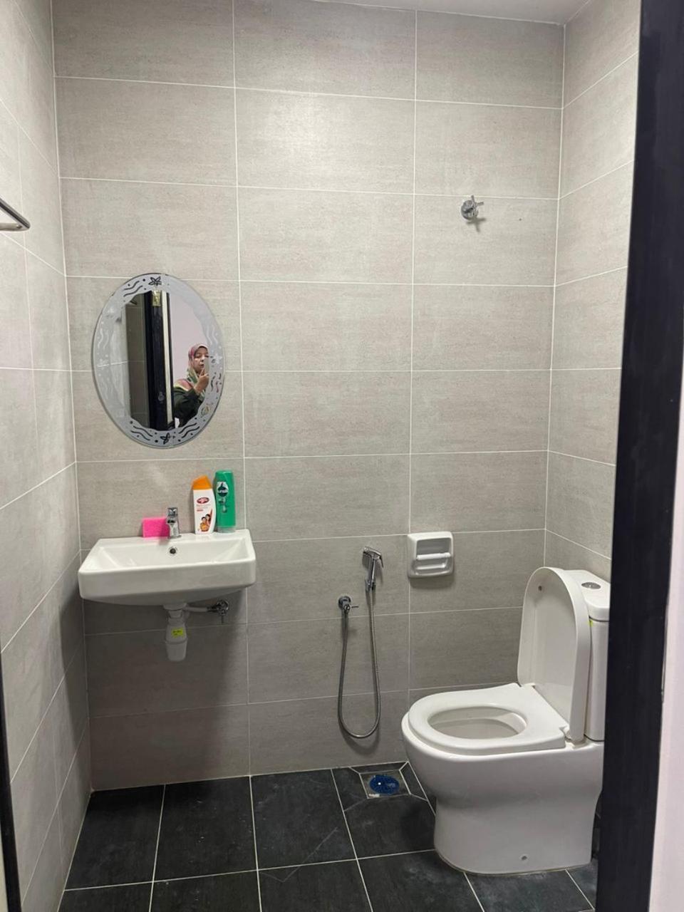 Homestay Idamanku Shah Alam Esterno foto