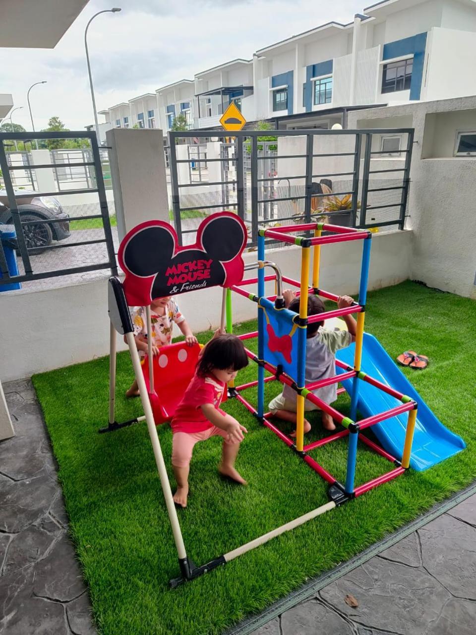 Homestay Idamanku Shah Alam Esterno foto